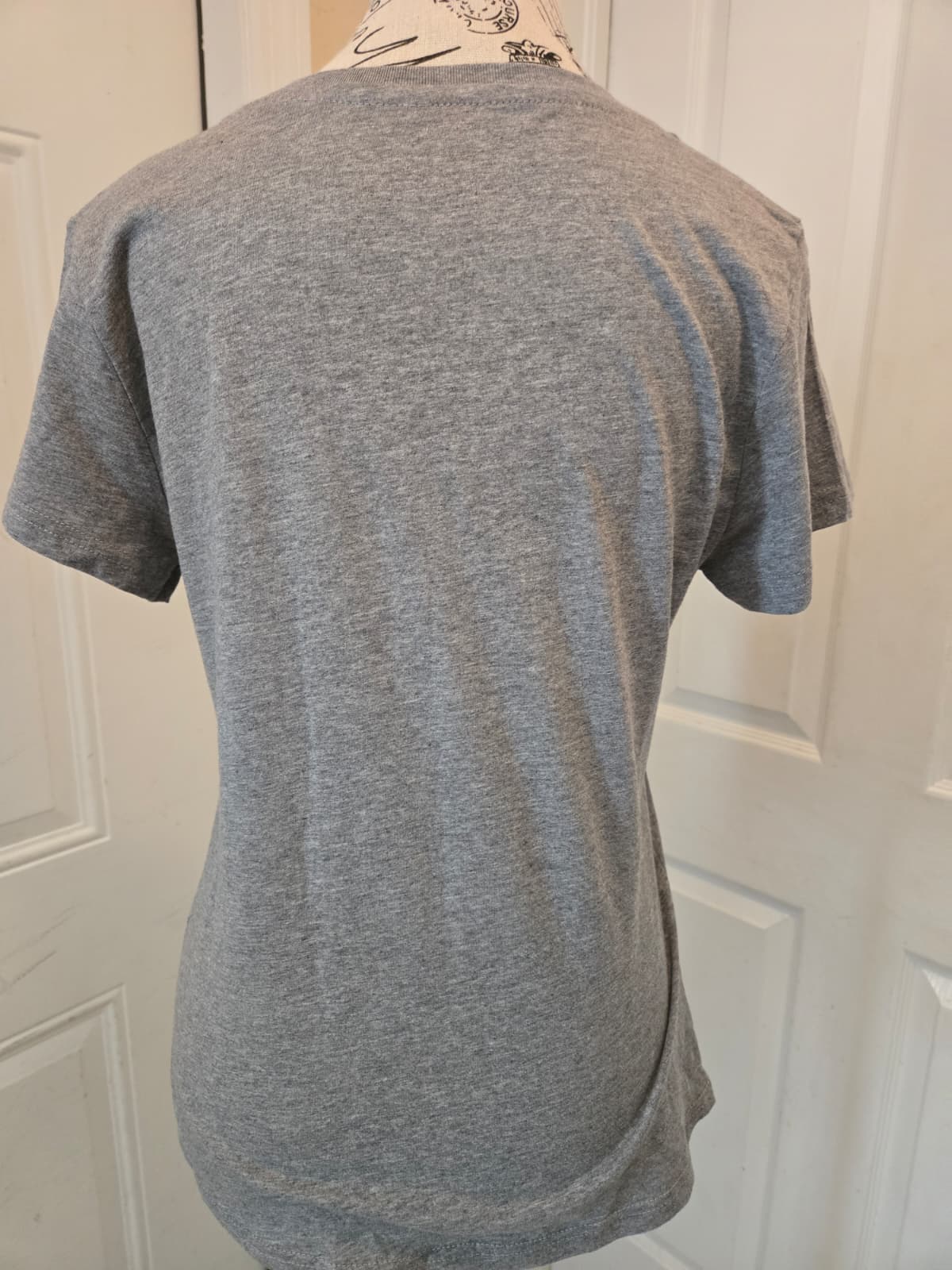 Women's Graphic Eye & Hands T-Shirt – Size Medium