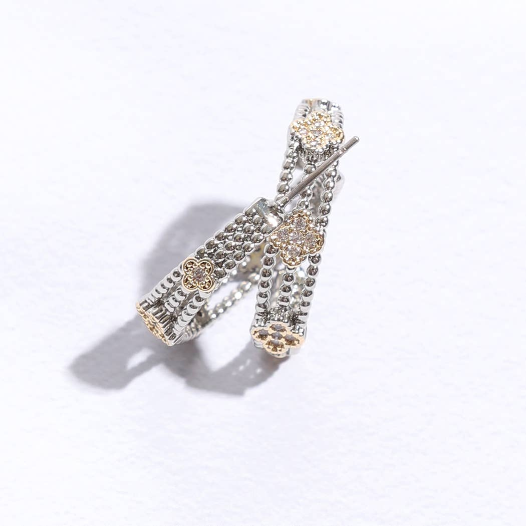 Mini Clover Layer Hoop Earrings