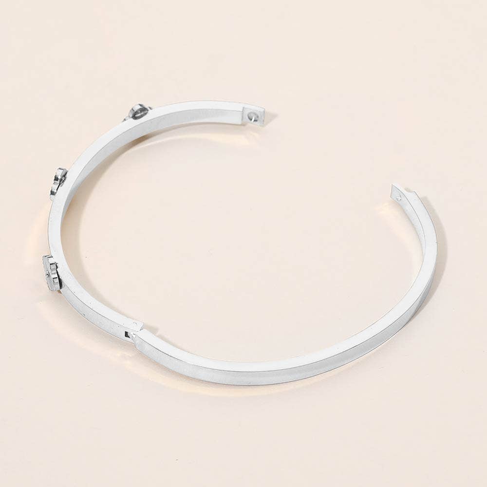 Stainless Steel Center Quatrefoil Station Hinged Bangle Bracelet