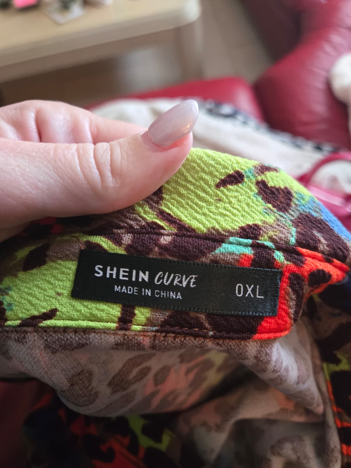 SHEIN Curve Multicolor Leopard‑Print Button‑Down Shirt – Size 0XL