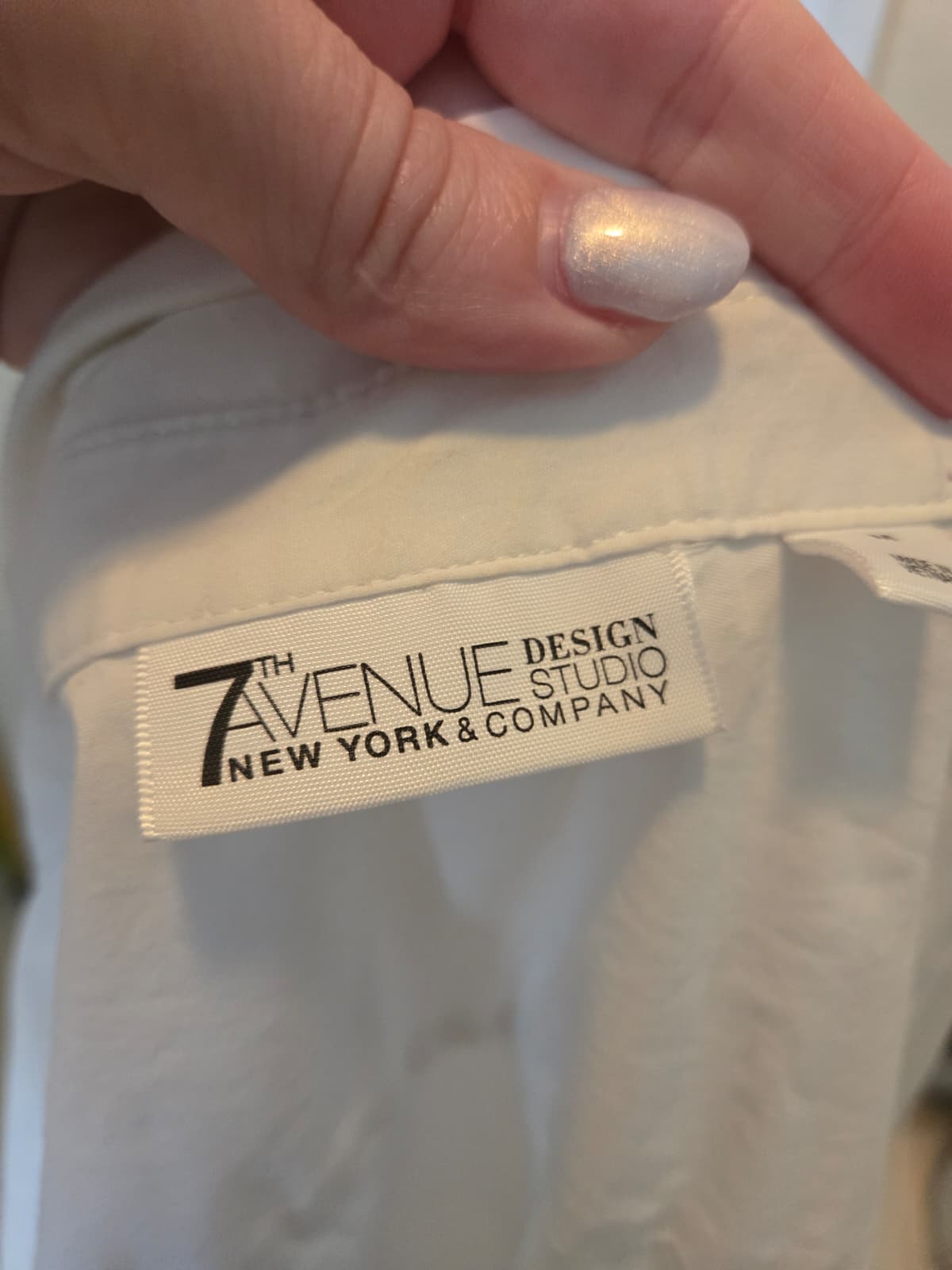 7th Avenue Design Studio by New York & Company Button‑Up Shirt – Size Medium