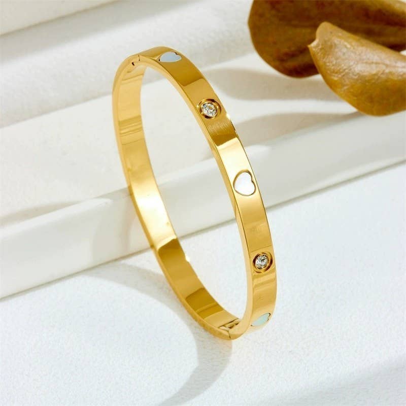 18K NON-TARNISH WATERPROOF STAINLESS STEEL BANGLE WITH HEART
