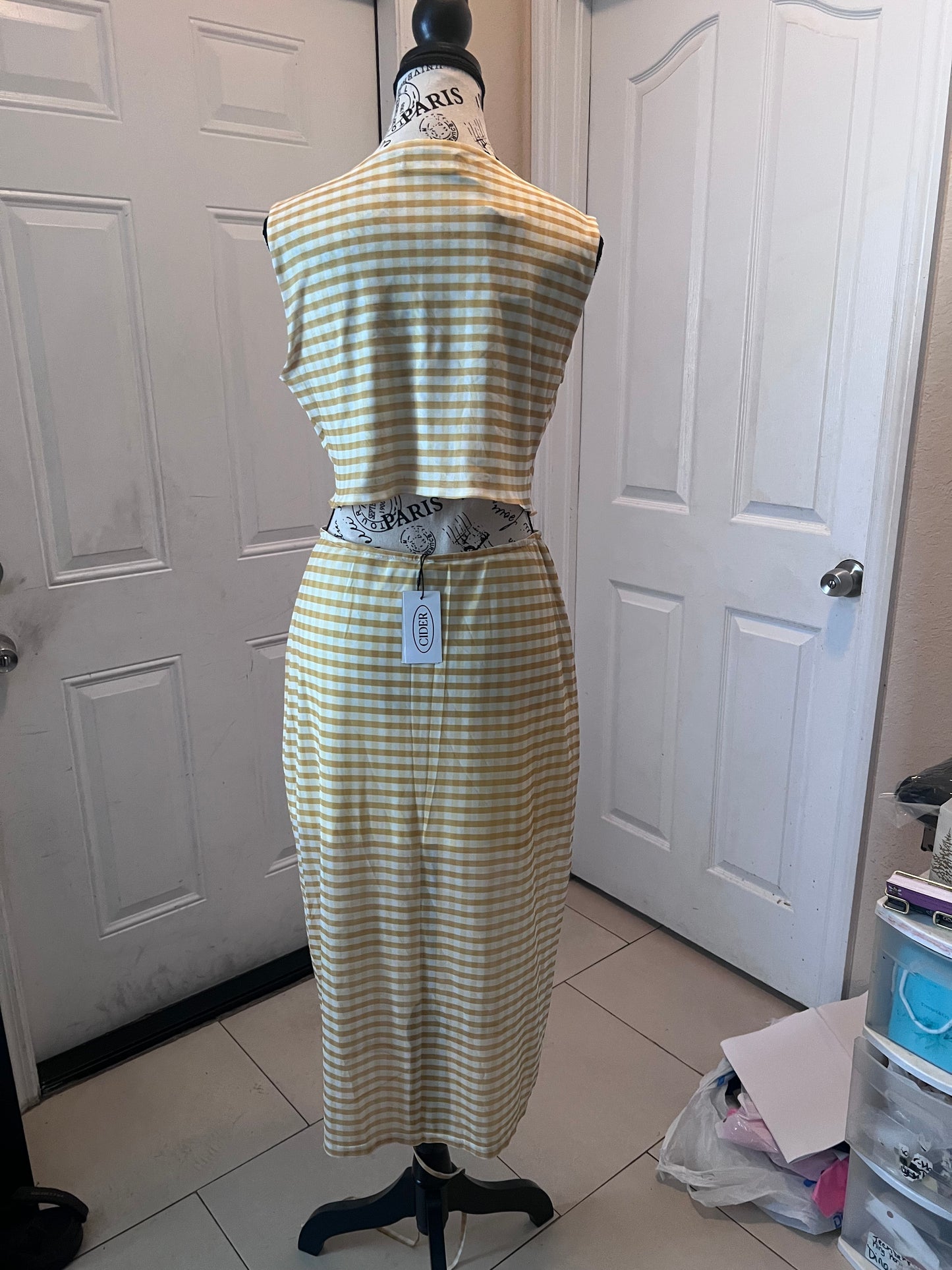 Cider 2-Piece Yellow & White Striped Knit Set – NWT-Size Large