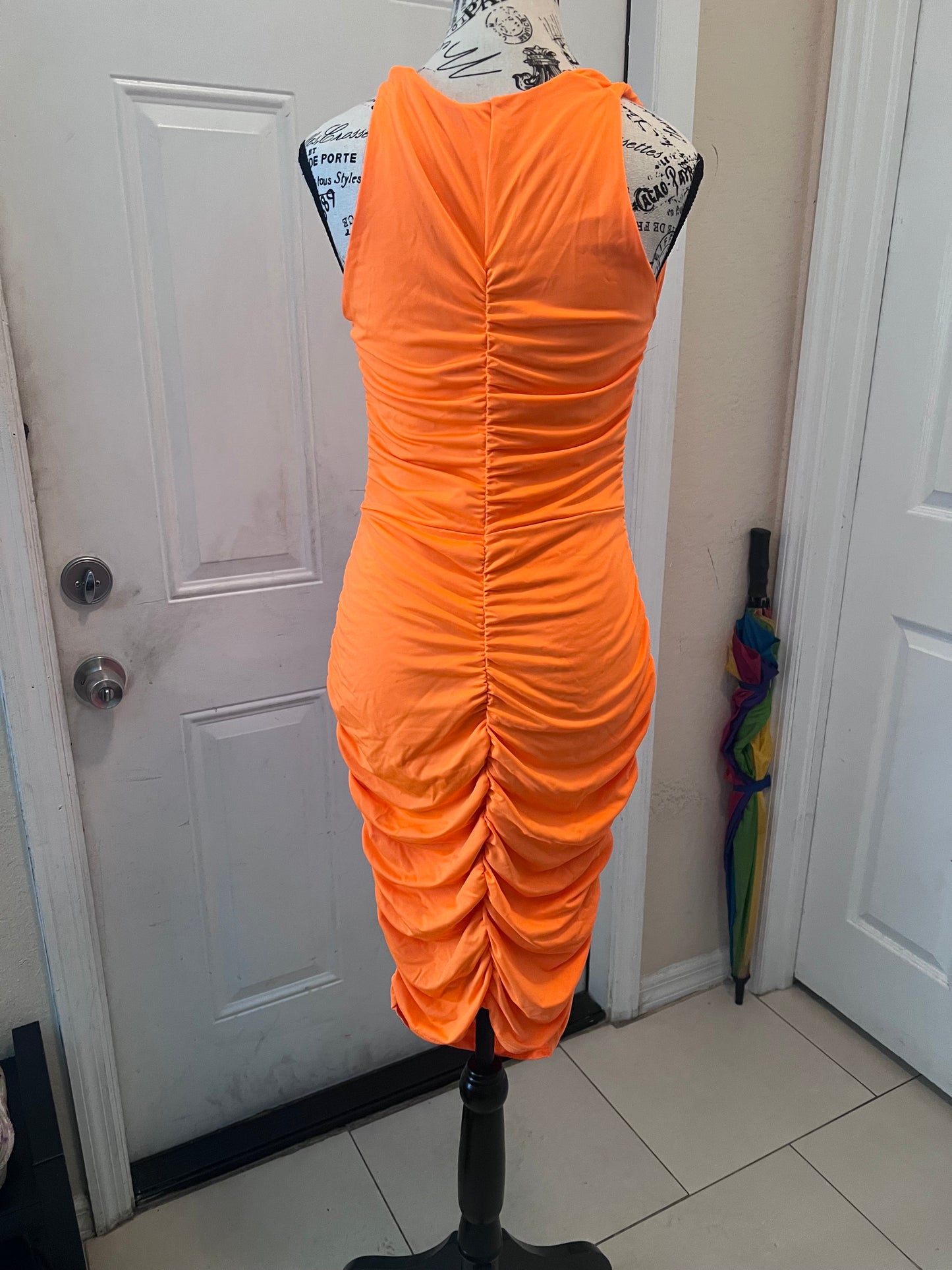 SHEIN Ruched Bodycon Midi Dress – Size Large – Never Worn