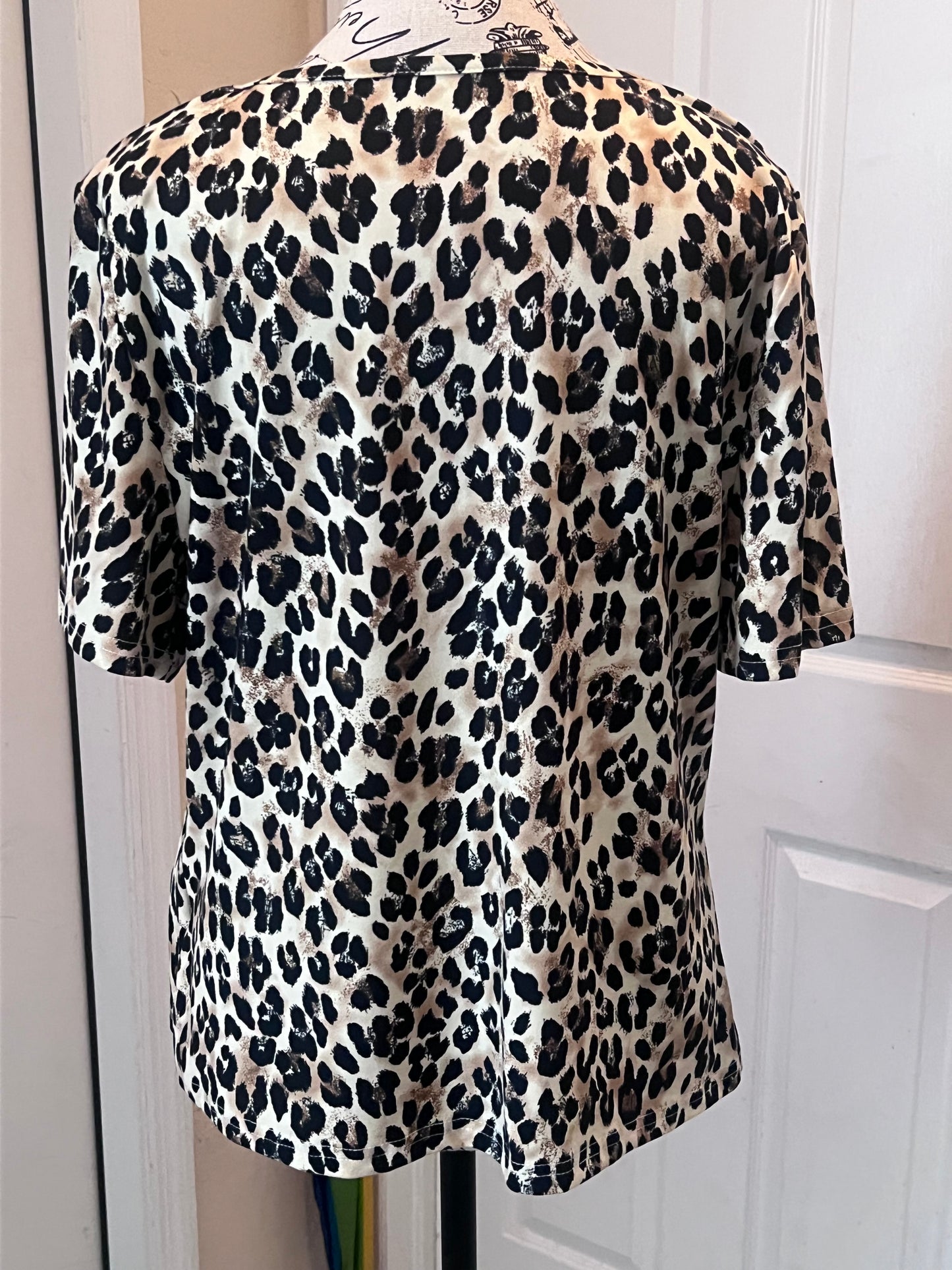 SHEIN Curve Leopard Print Sequin Lips Top – Size 0XL