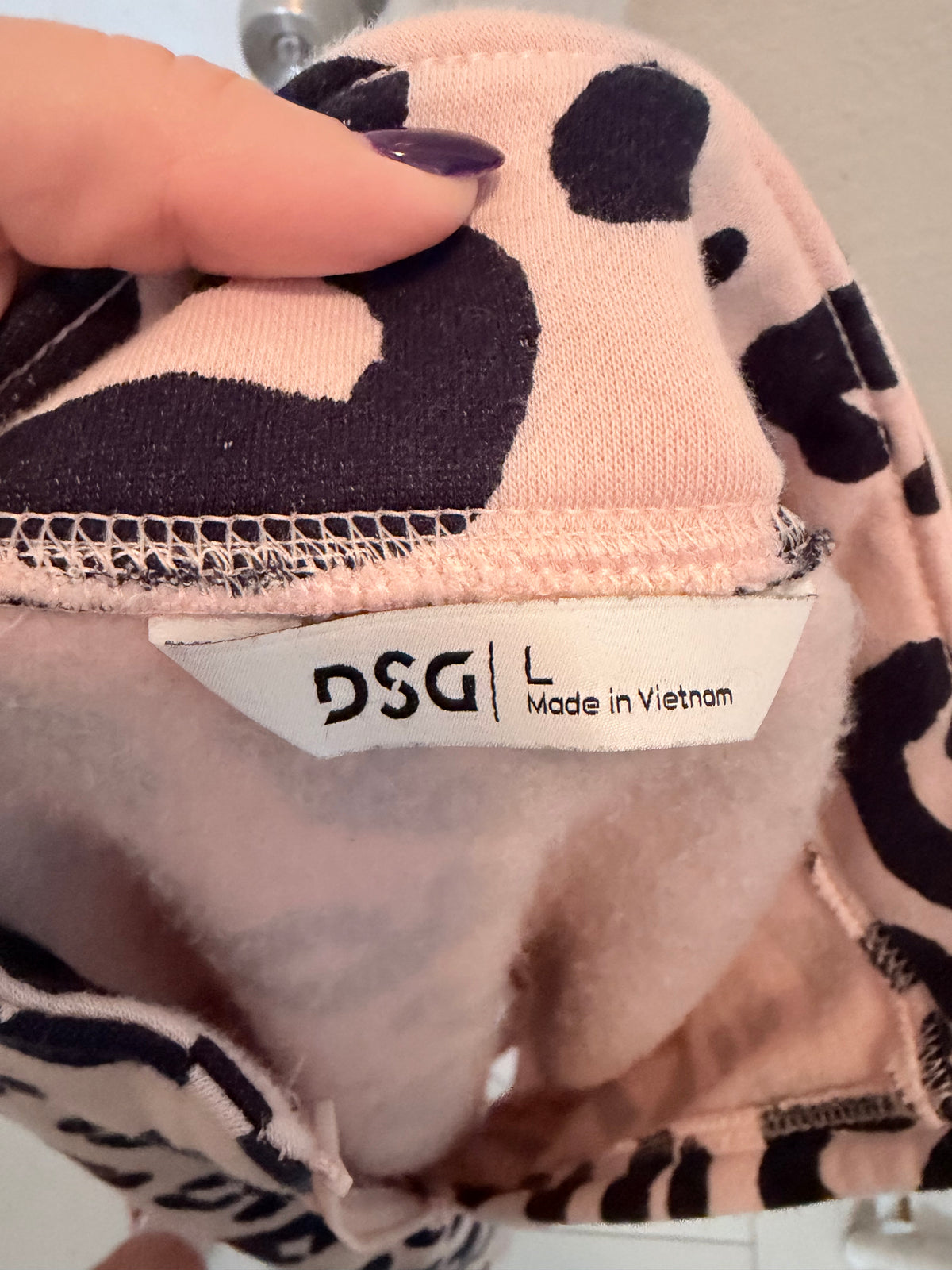 DSG Pink & Navy Leopard Quarter Zip Pullover – Size L