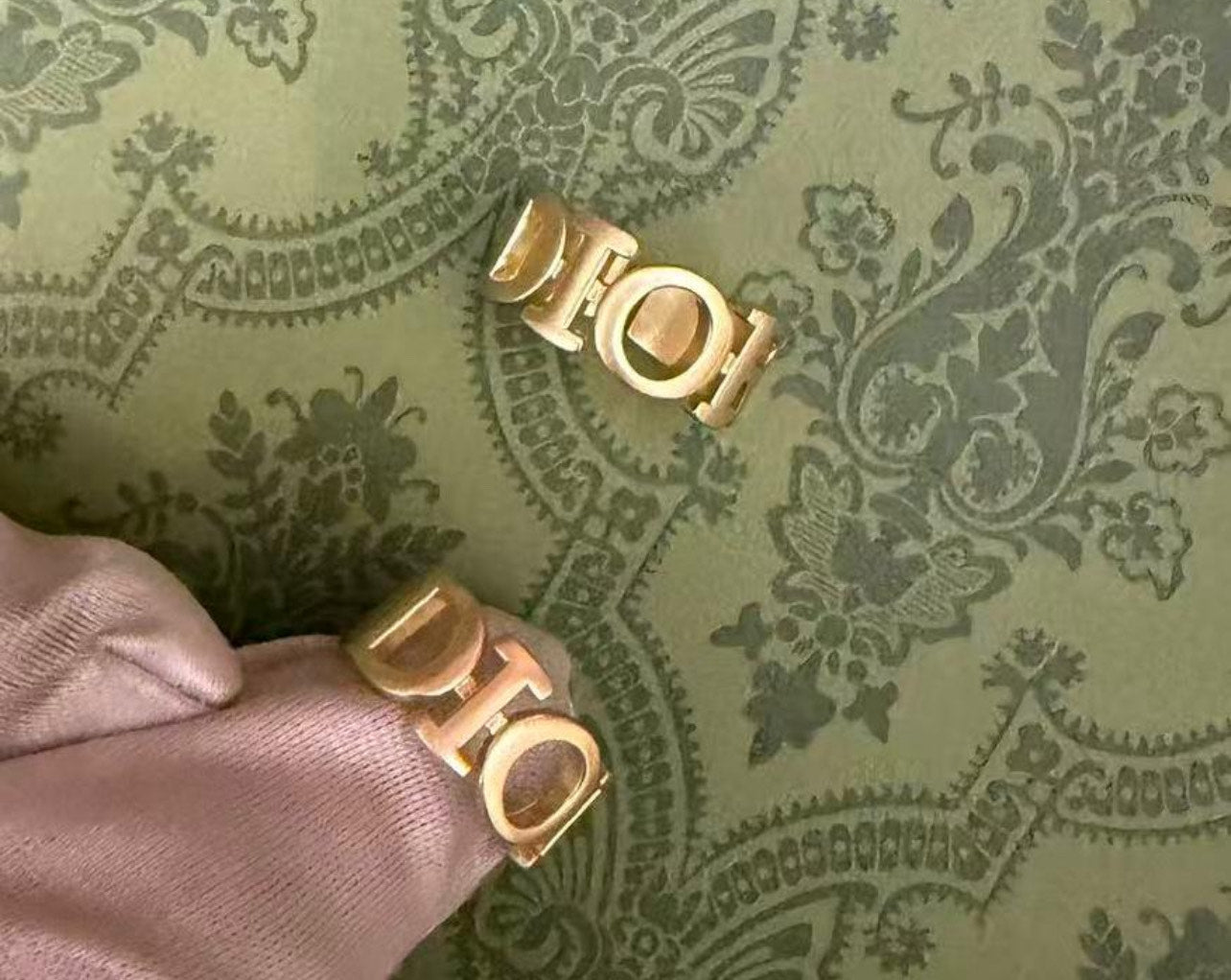 Adjustable Logo Ring