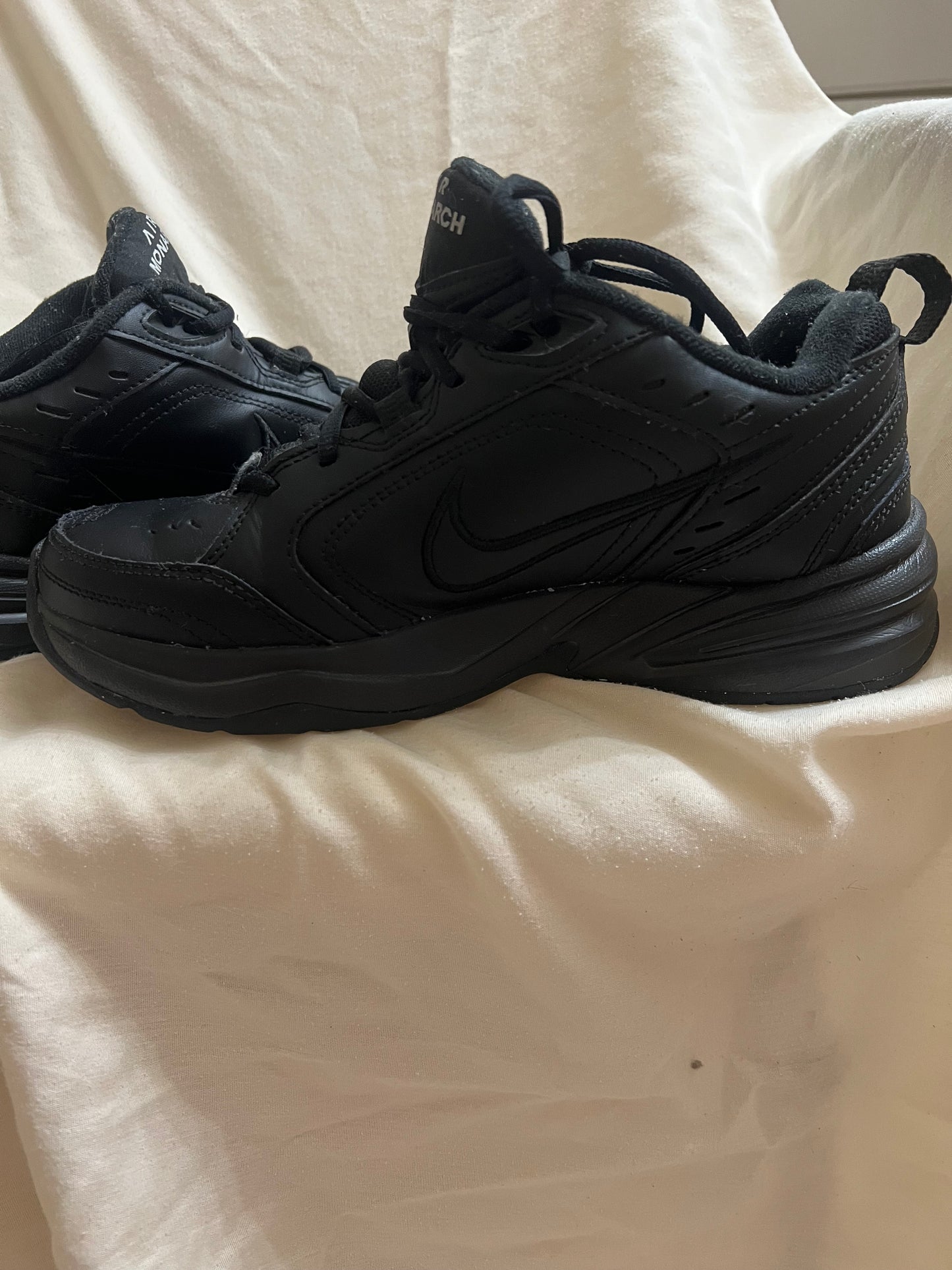 Nike Monarch Men's Sneakers