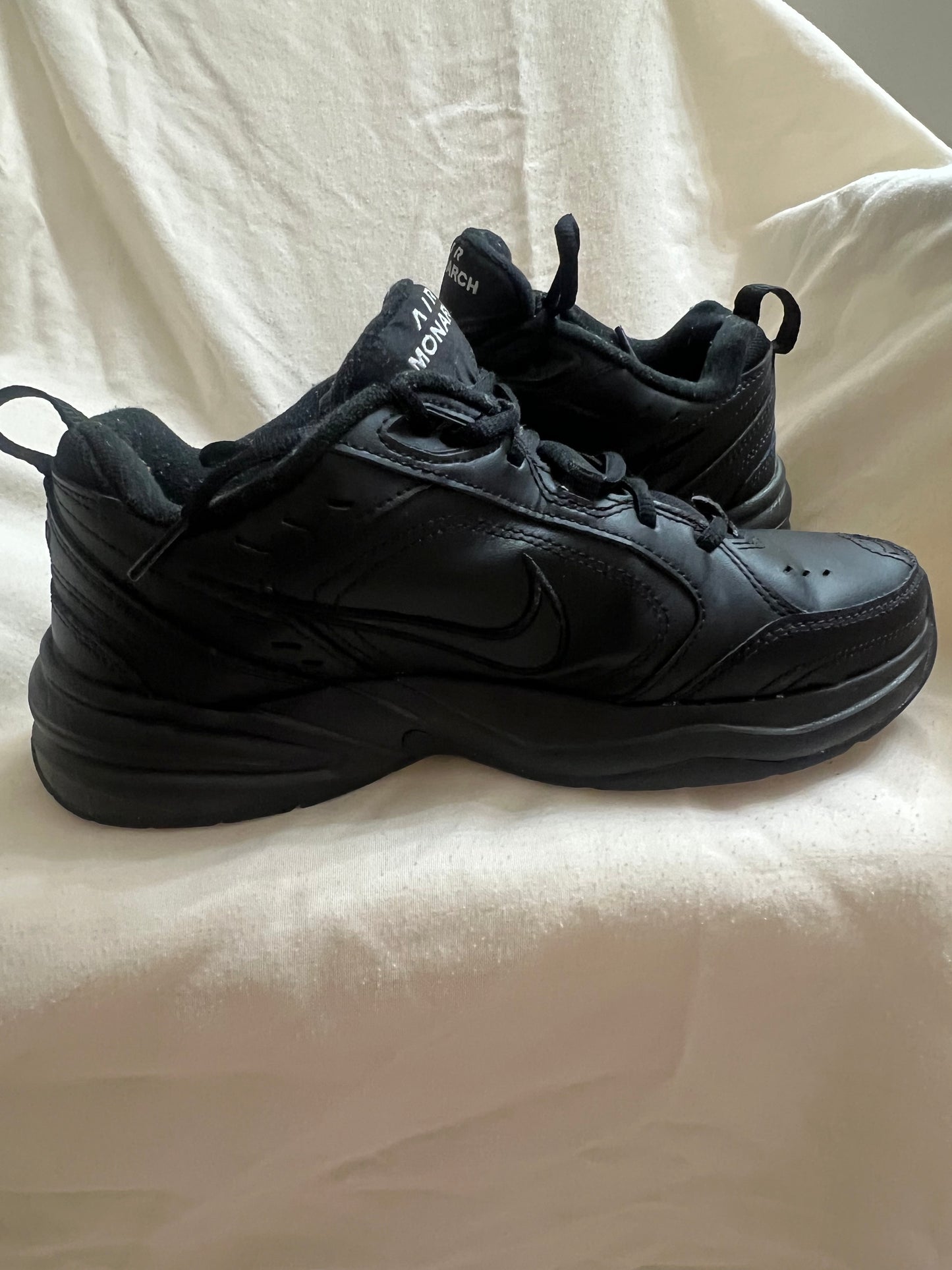 Nike Monarch Men's Sneakers