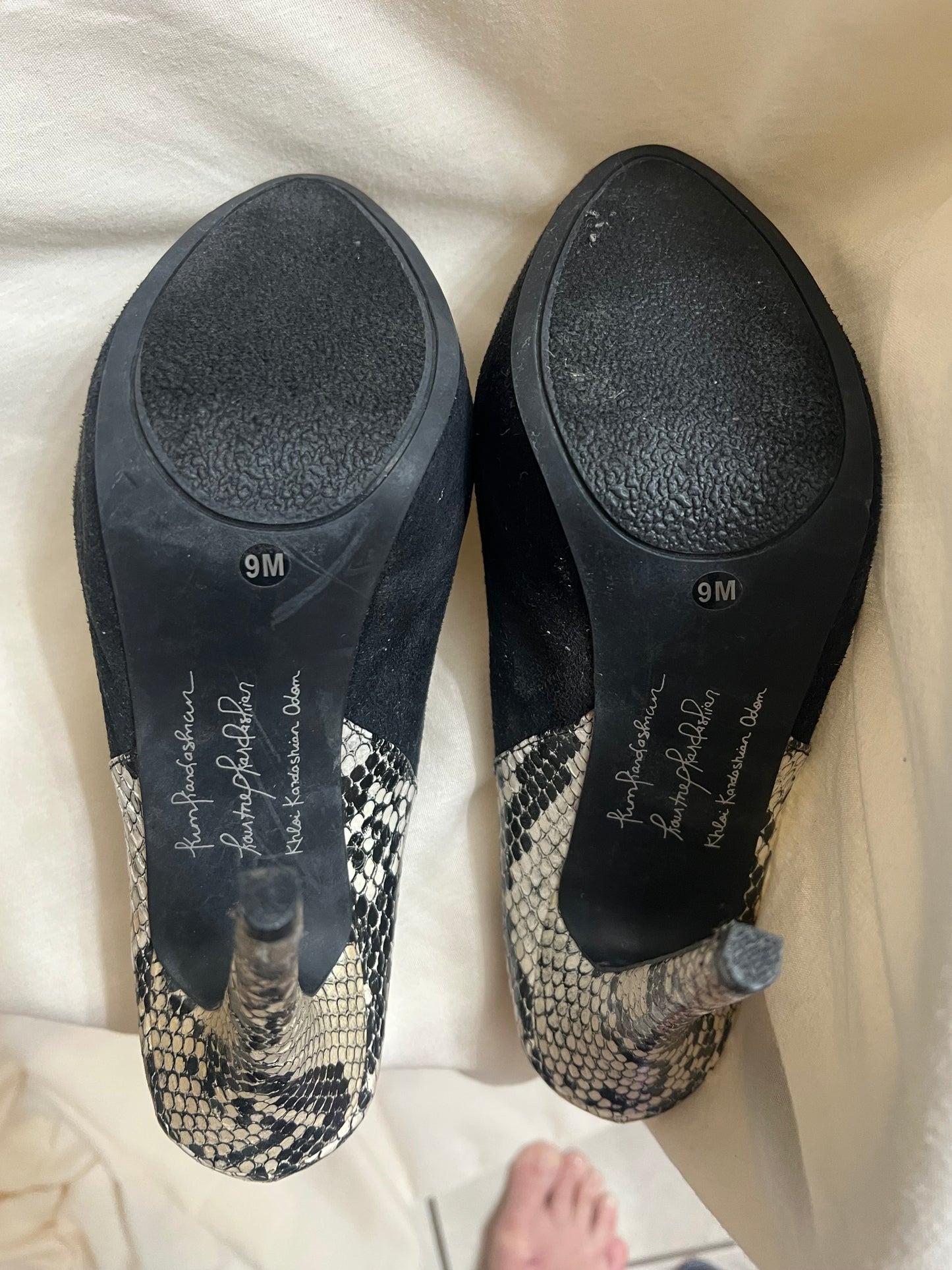 Vintage Black/Snakeskin Pumps