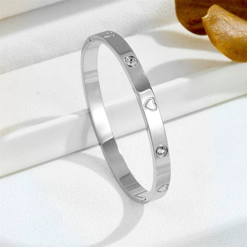 18K NON-TARNISH WATERPROOF STAINLESS STEEL BANGLE WITH HEART
