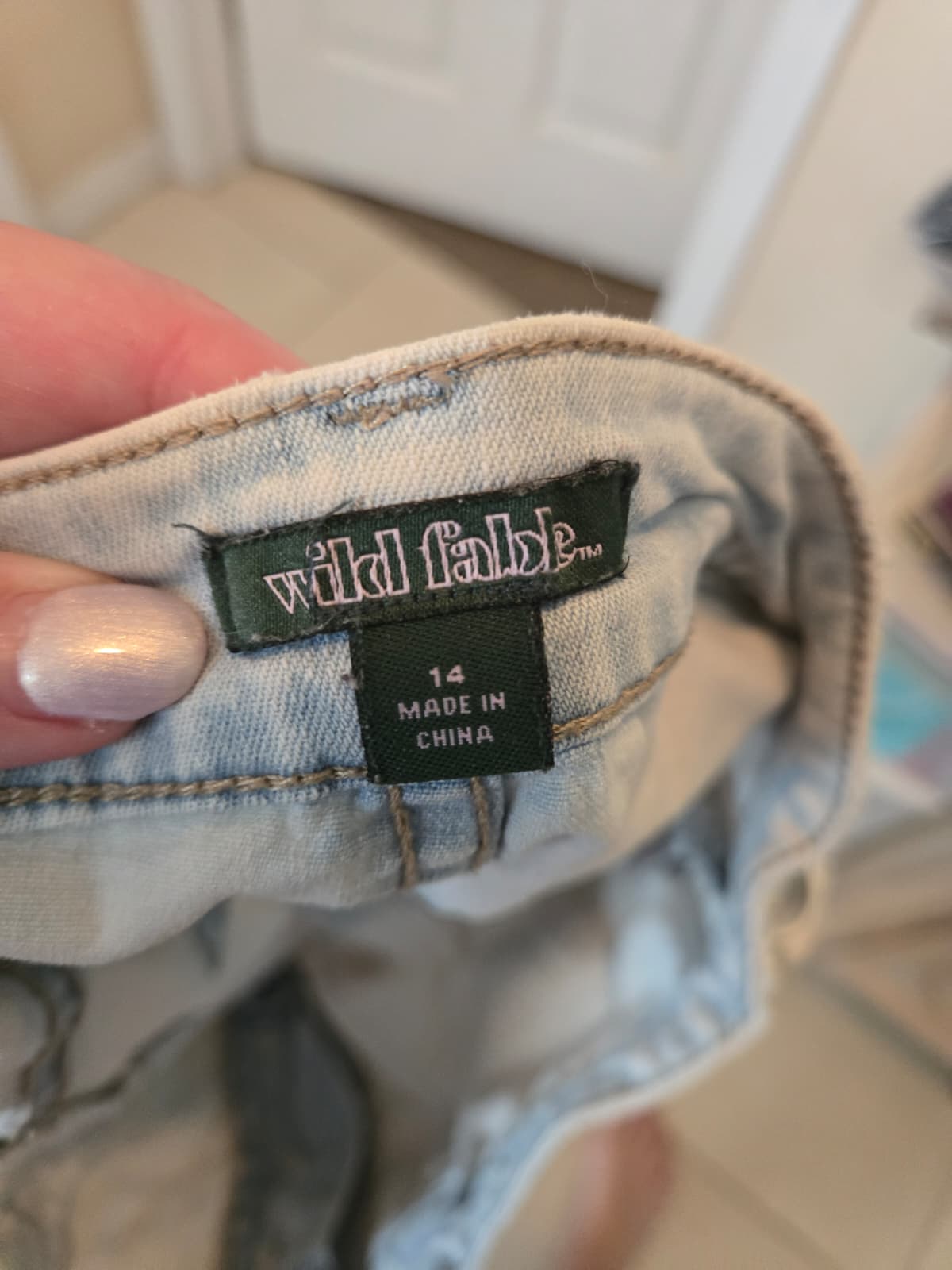 Wild Fable High‑Waisted Light‑Wash Denim Shorts – Size 14
