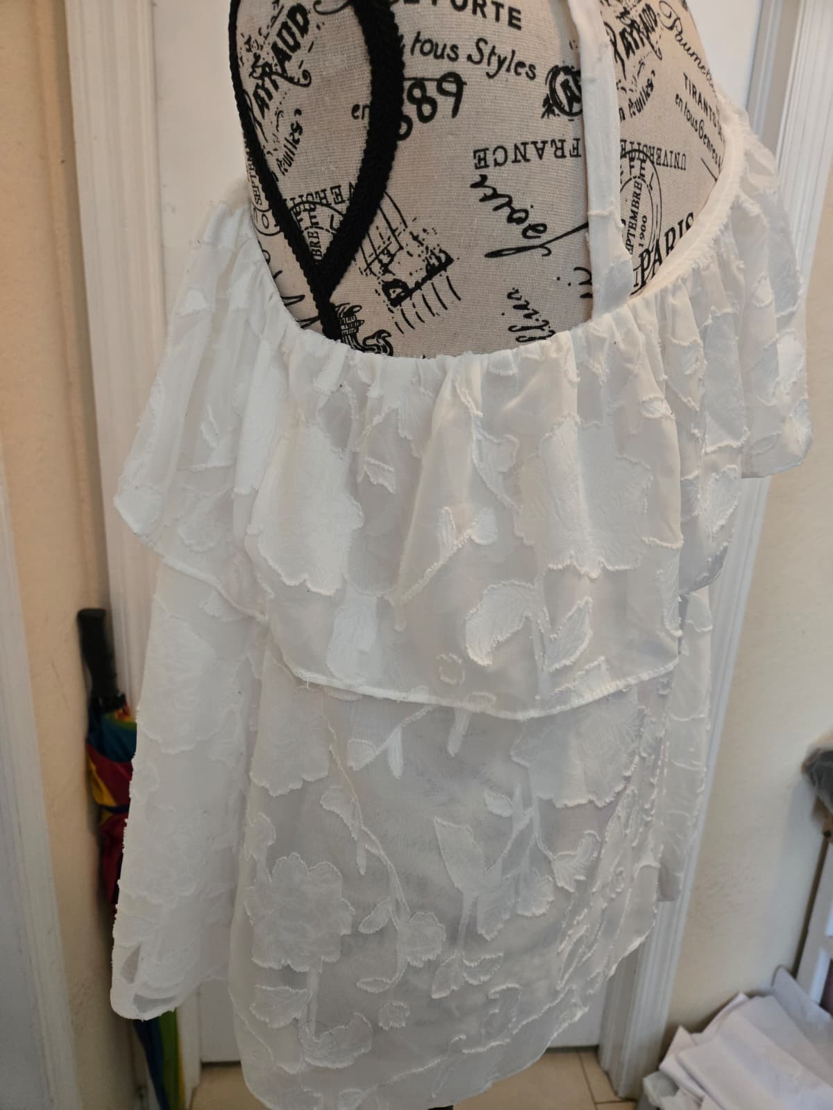 Capsule White One-Shoulder Floral Textured Blouse – Fits Like Large/XL