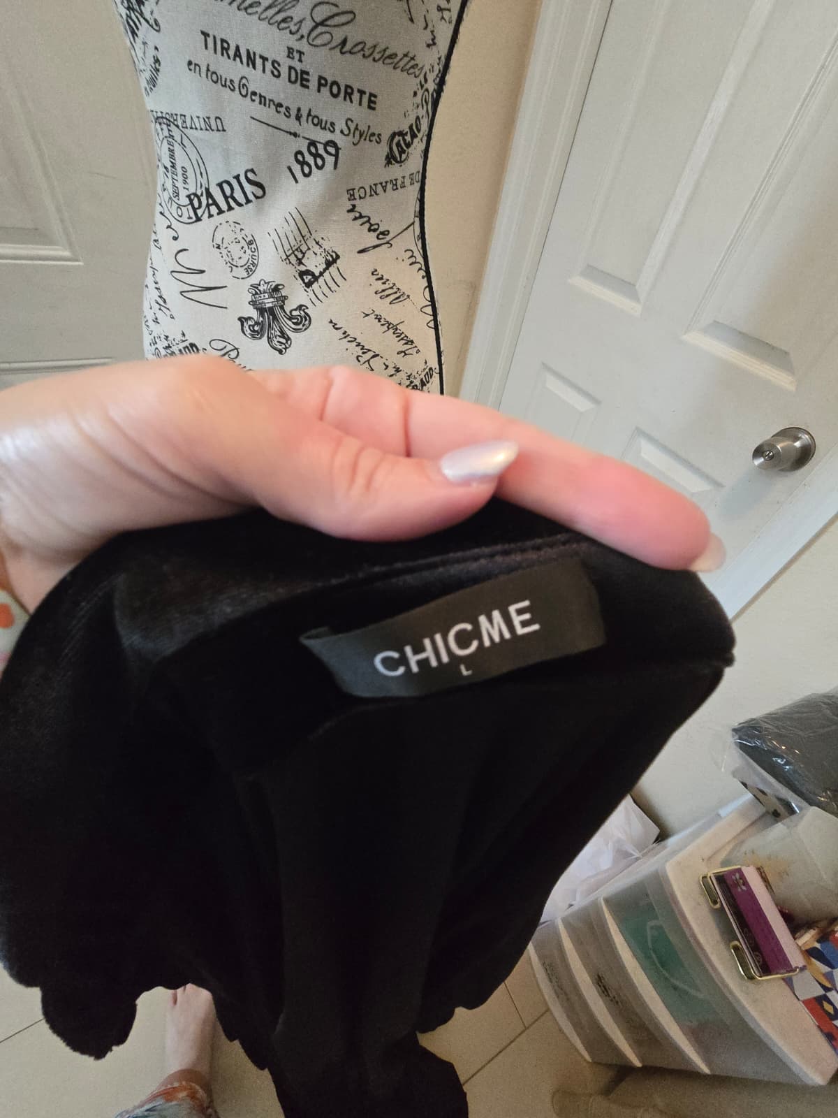 ChicMe Long Black Crushed‑Velvet Coat – Size Large