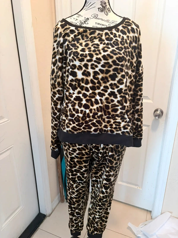 New York & Company Leopard Print 2-Piece Lounge Set Size Large
