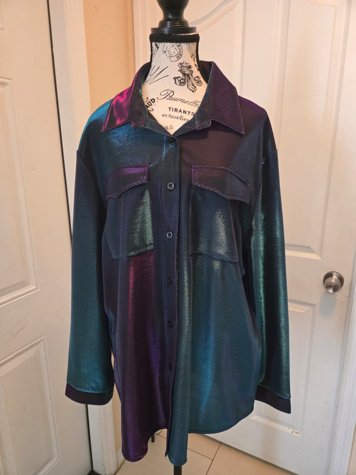 SHEIN Curve Iridescent Button-Down Shirt – Size 1XL | Brand New