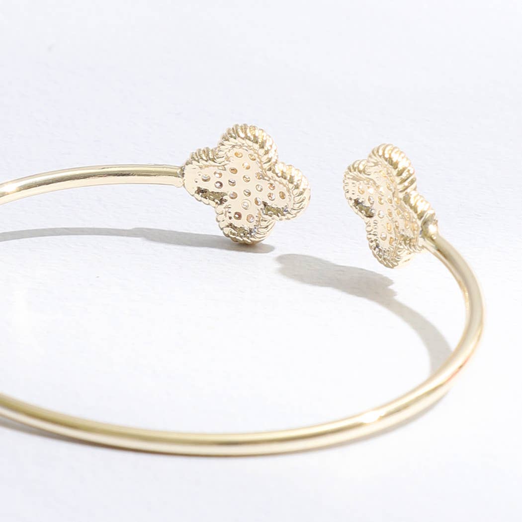 Thin Gold Tone Wire Two Clover Edges Bracelet