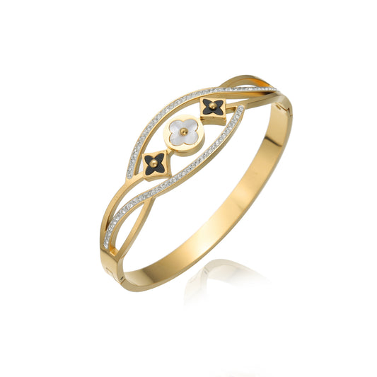 Glow Clover Motif Shimmering Cuff