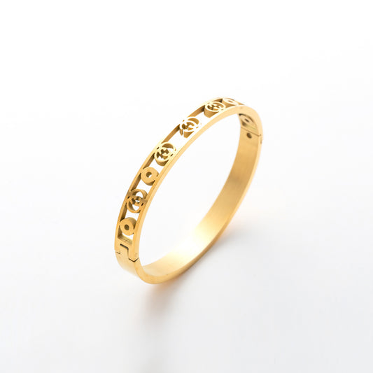 Timeless Elegance Gold Luxe Icon Cuff
