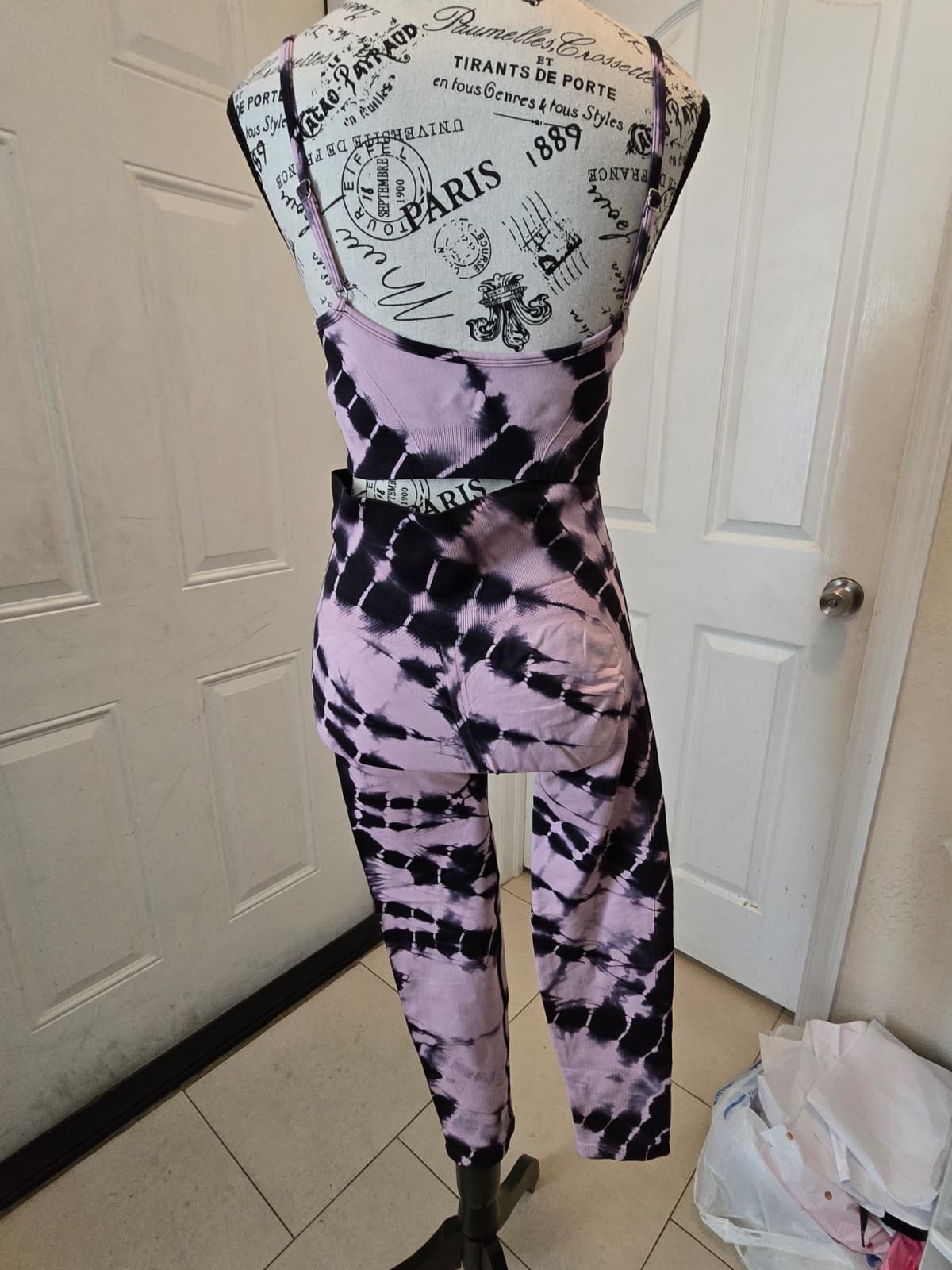 Purple & Black Tie‑Dye Activewear Set – Size Large