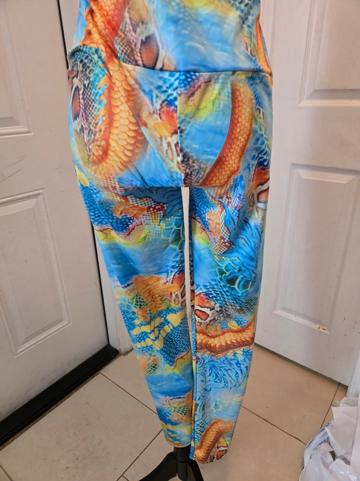 Dragon‑Scale Print Leggings – Fits L/XL