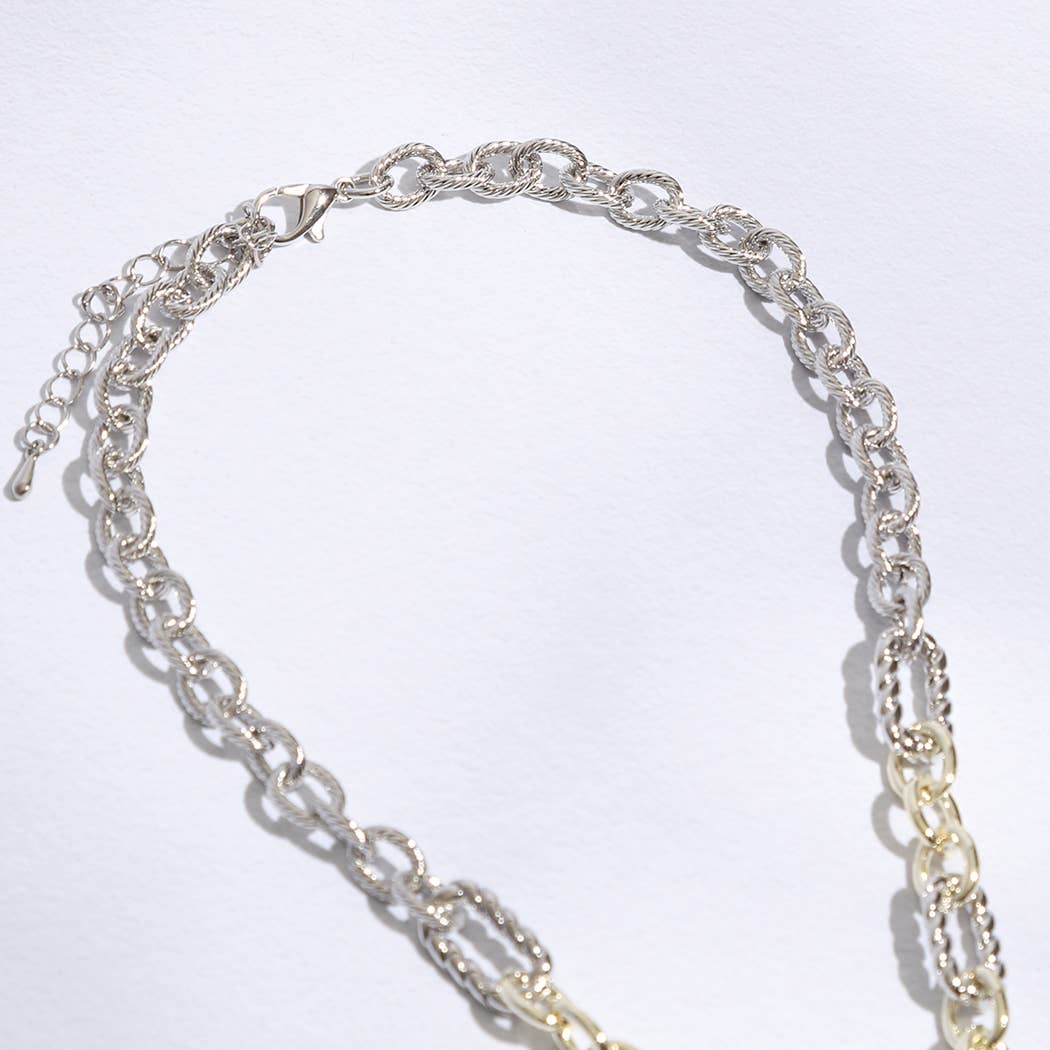 Linked Solid and Twisted Chain Lock Necklace