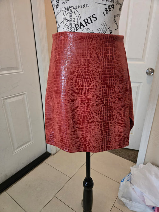SHEIN Red Textured Faux‑Leather Mini Skirt – Size Large