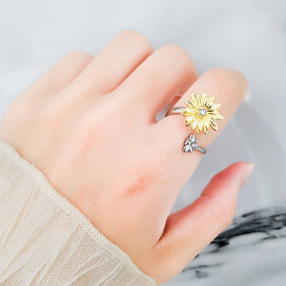 Daisy Flower Bee Anxiety Fidget Spinner Ring
