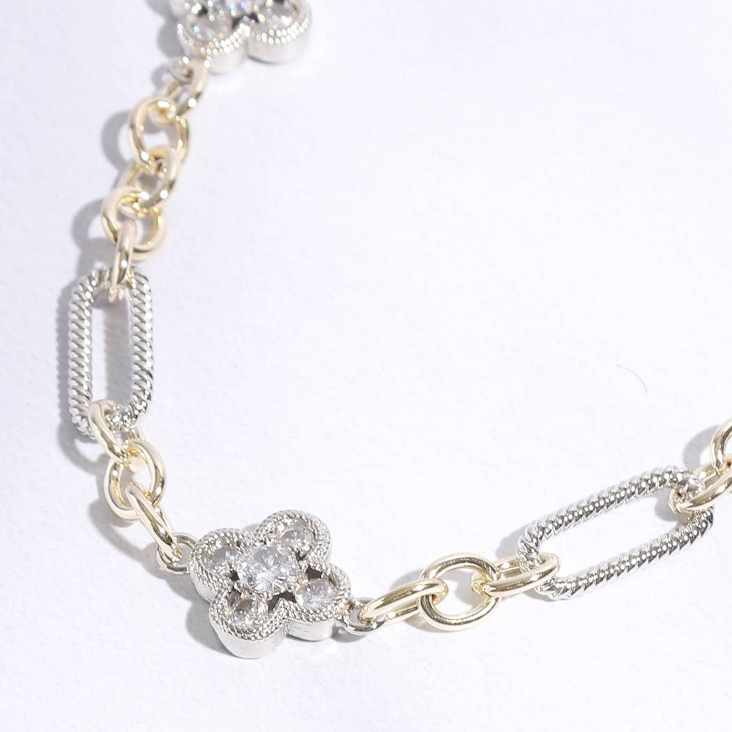 Clover Pendant Multi-Toned Link Necklace