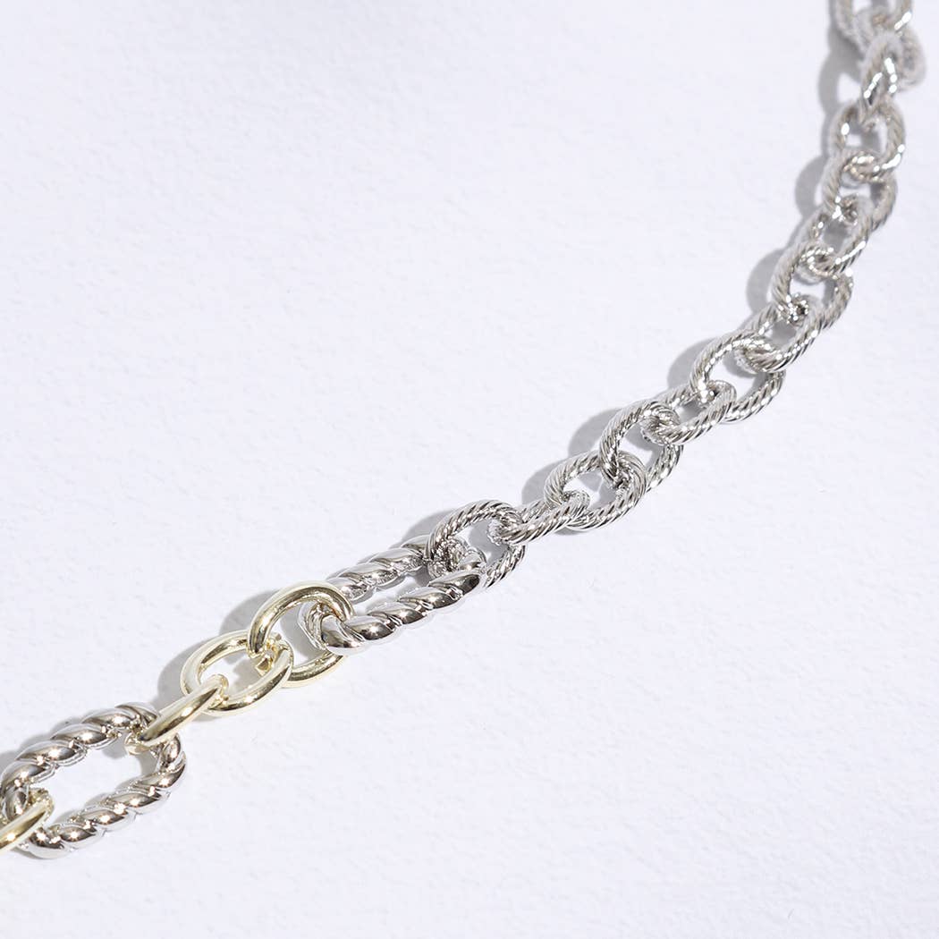 Linked Solid and Twisted Chain Lock Necklace
