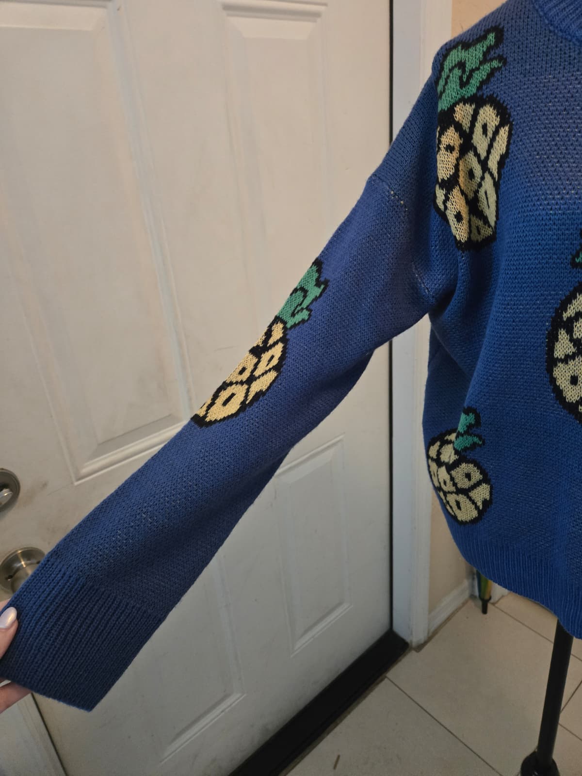 SHEIN Pineapple Print Knit Sweater – Women's Large – Never Worn