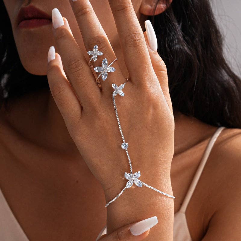Four-Petal Flower Hand Chain Bracelet