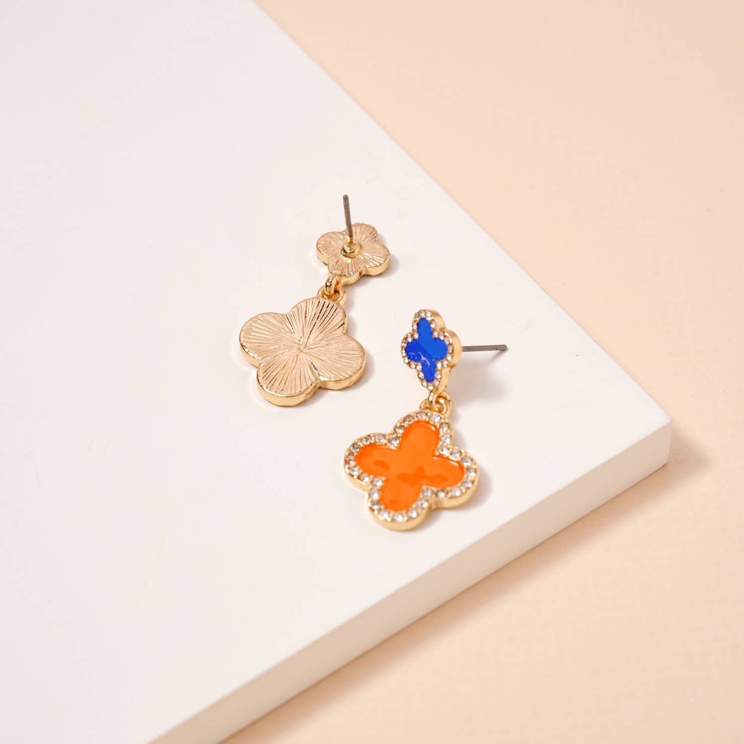 Game Day Enamel Clover Dangling | Earrings