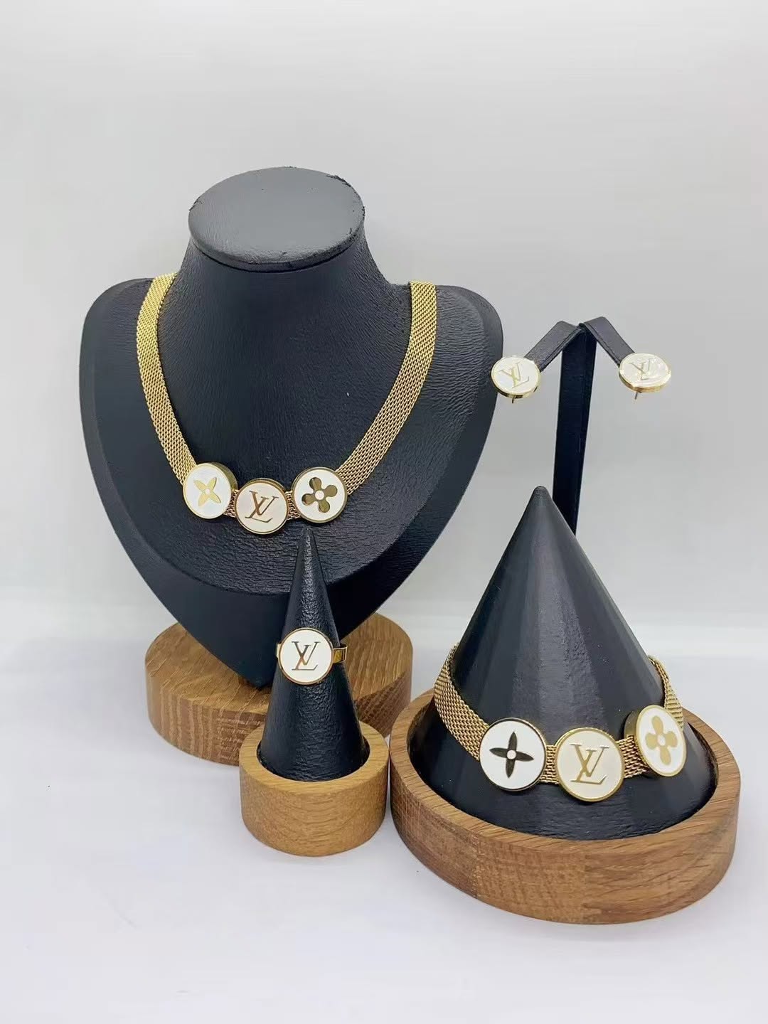 Gold‑Tone White Enamel Motif Jewelry Set