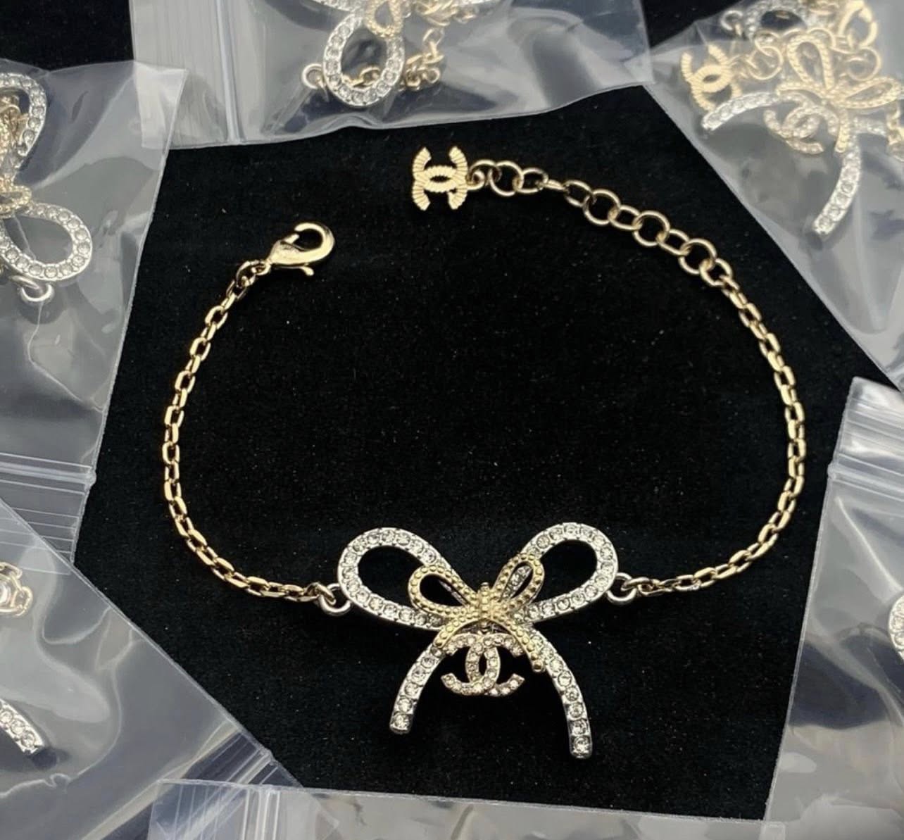 Bow Detail Bracelet