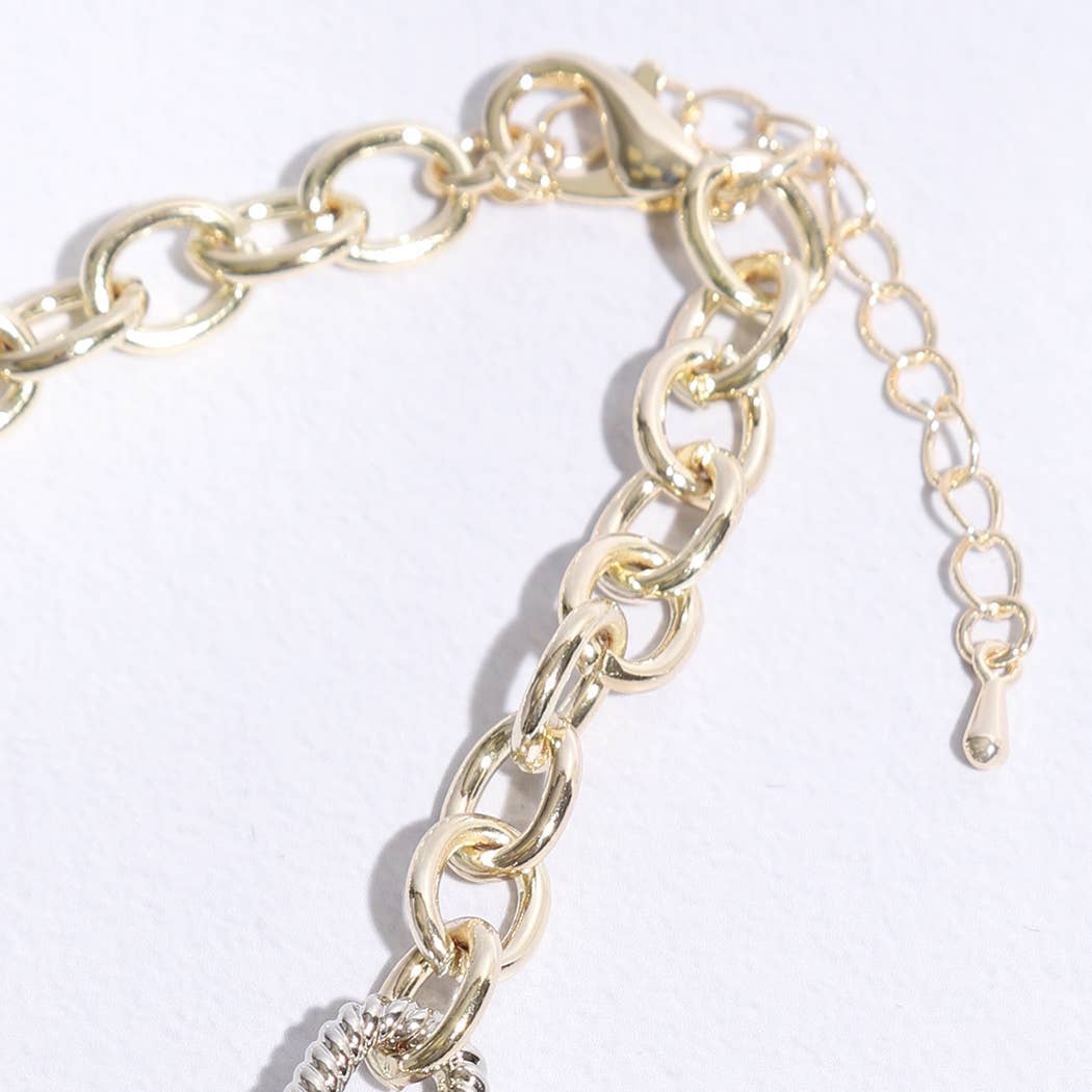 Clover Pendant Multi-Toned Link Necklace