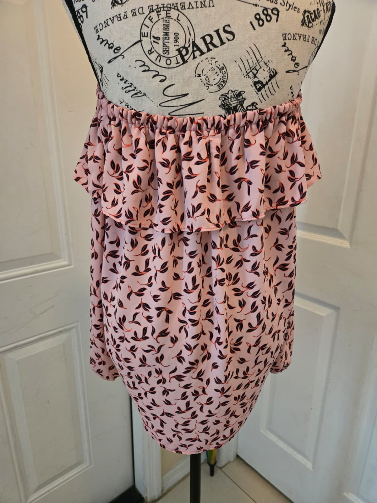 Ann Taylor Petite Off‑The‑Shoulder Ruffle Top – Petite Medium