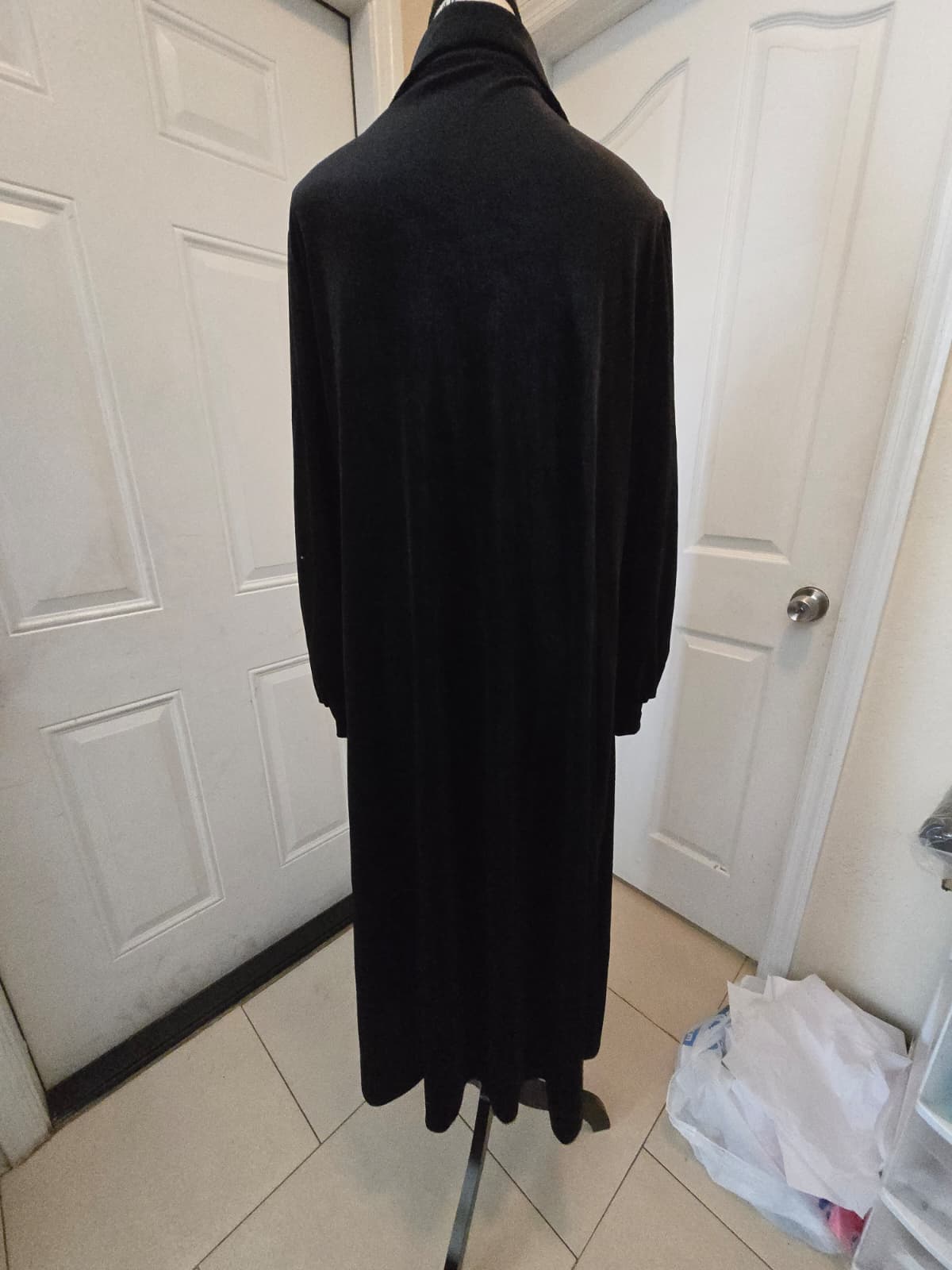 ChicMe Long Black Crushed‑Velvet Coat – Size Large