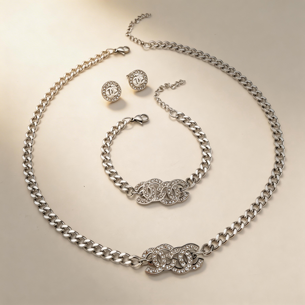 Silver‑Tone Interlocking Charm Set