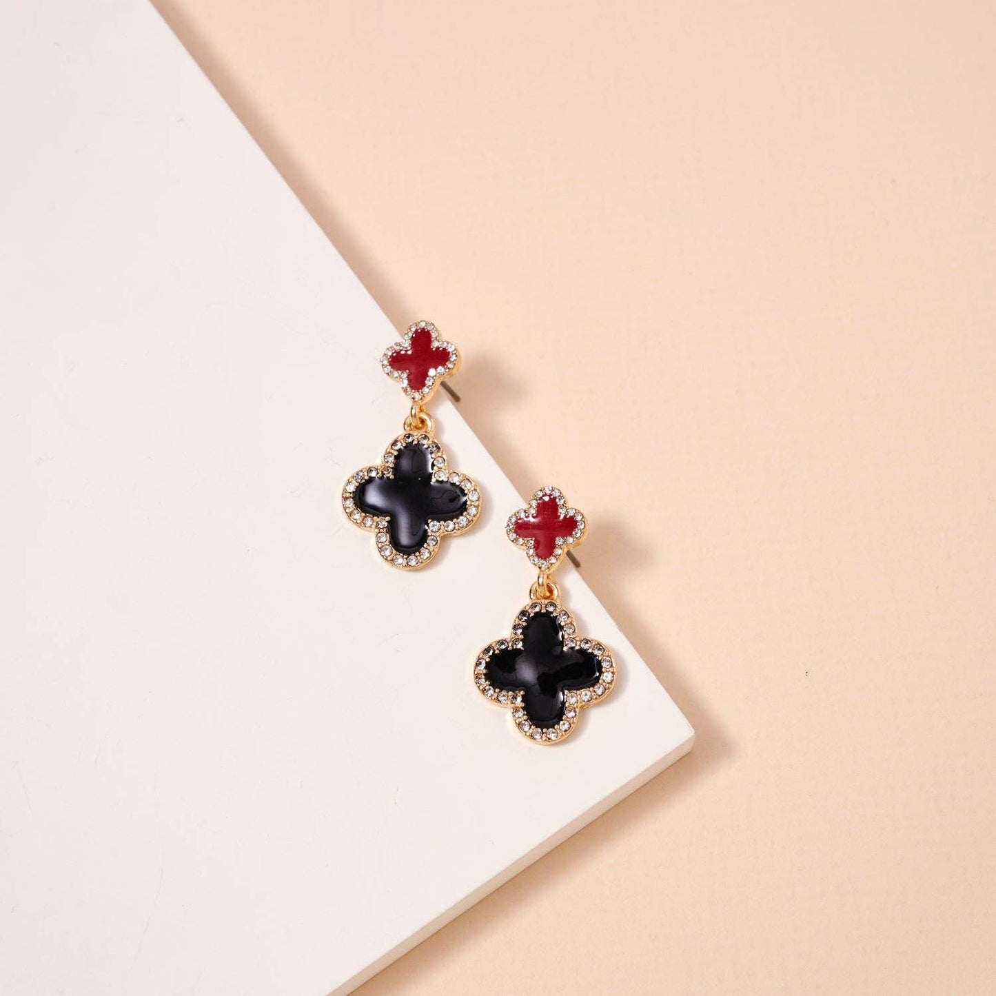 Game Day Enamel Clover Dangling | Earrings