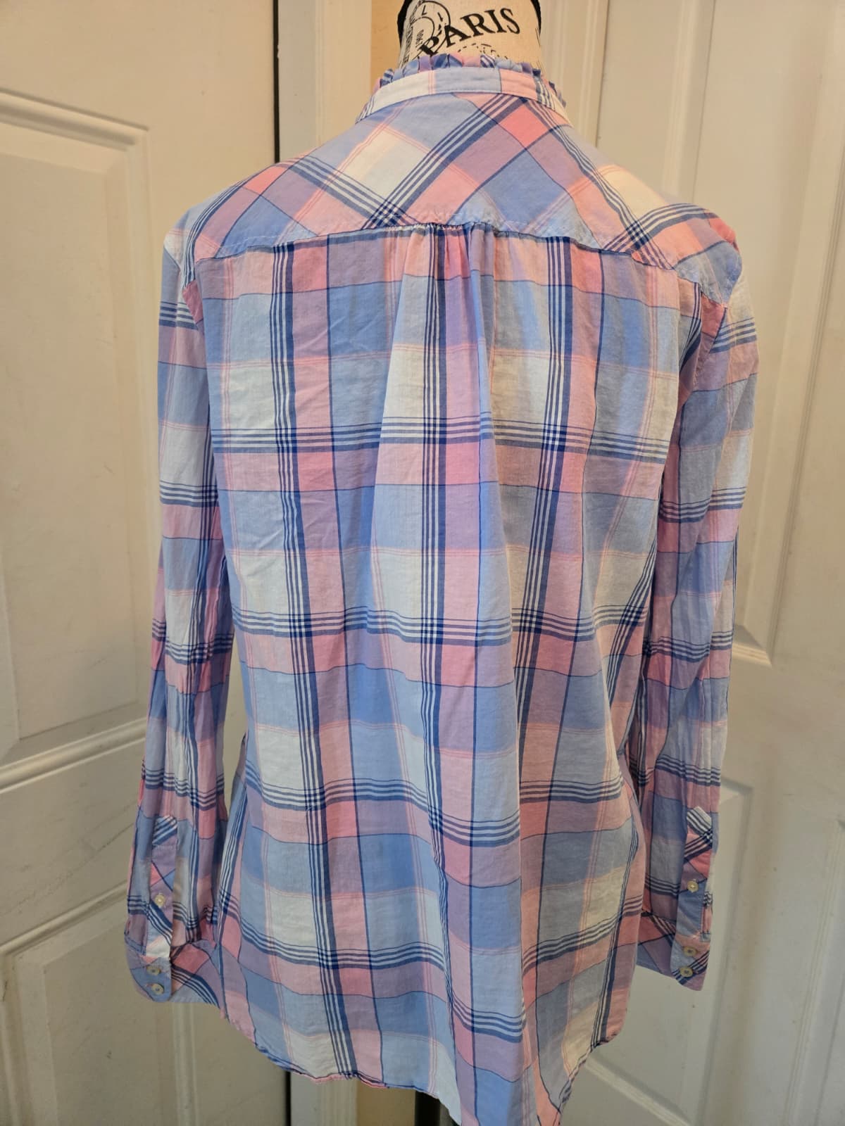 Talbots Ruffled Collar Plaid Button‑Up Shirt – Size Medium
