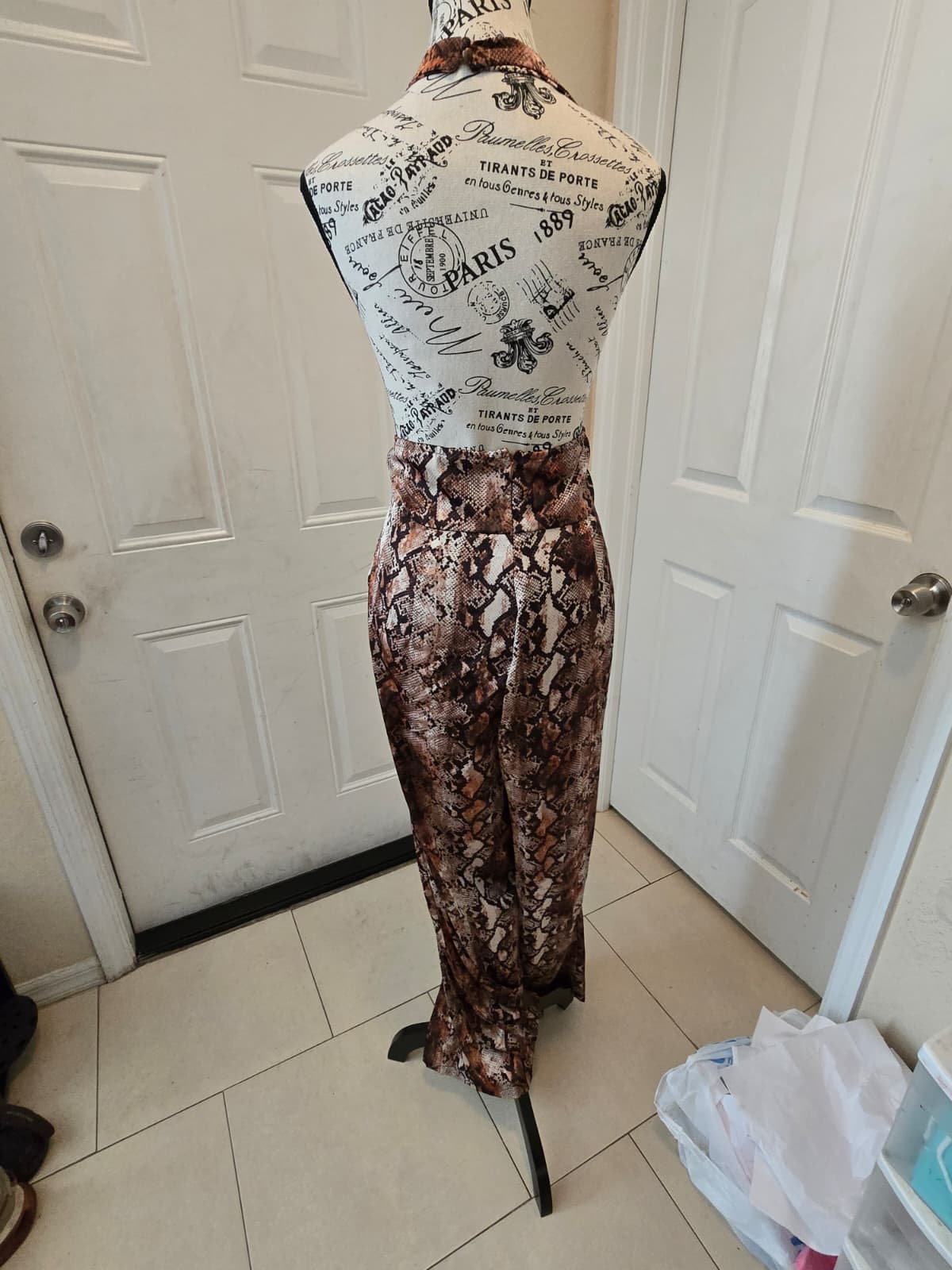 SHEIN Snakeskin Print Sleeveless Romper – Size XL