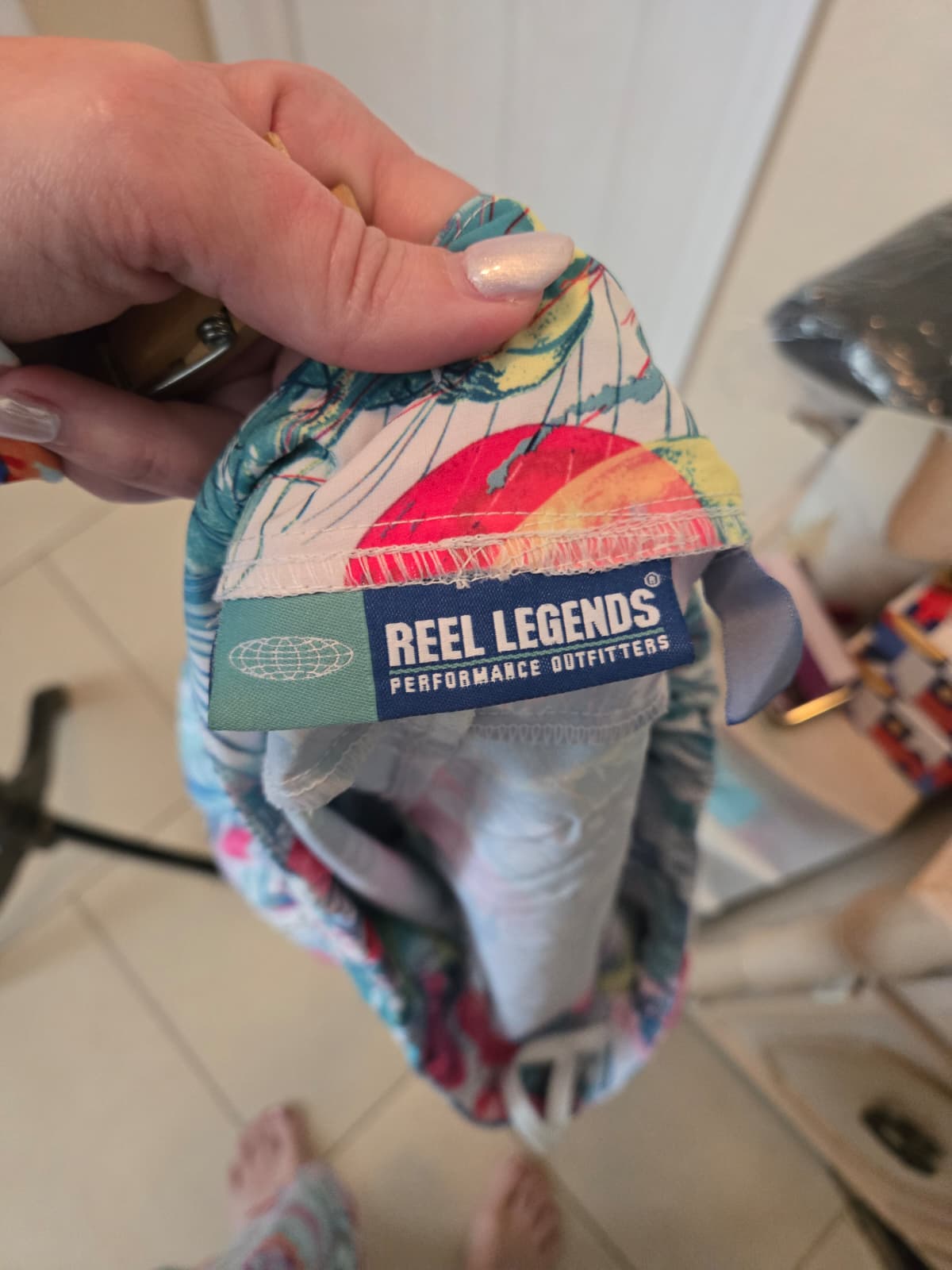 Reel Legends Jellyfish‑Print Drawstring Shorts – Size Large