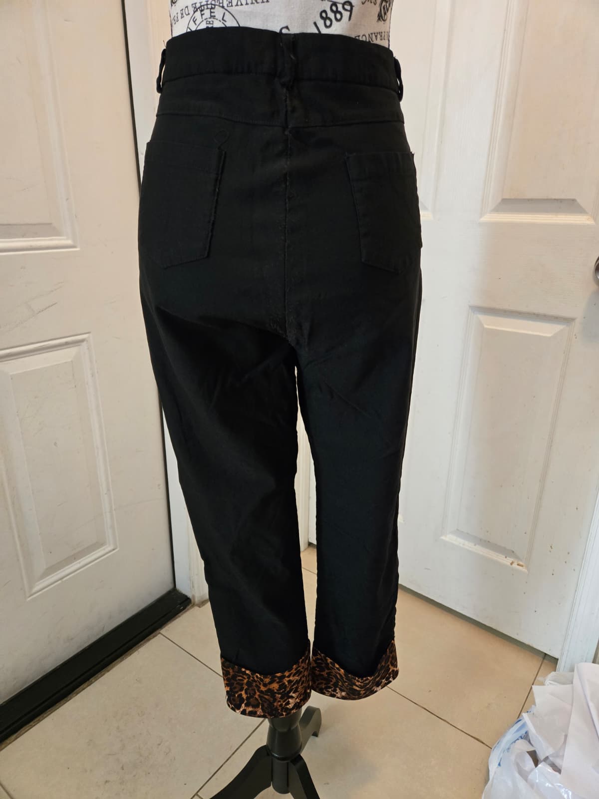 Black Pants with Leopard‑Print Cuffs – Shein Size Large