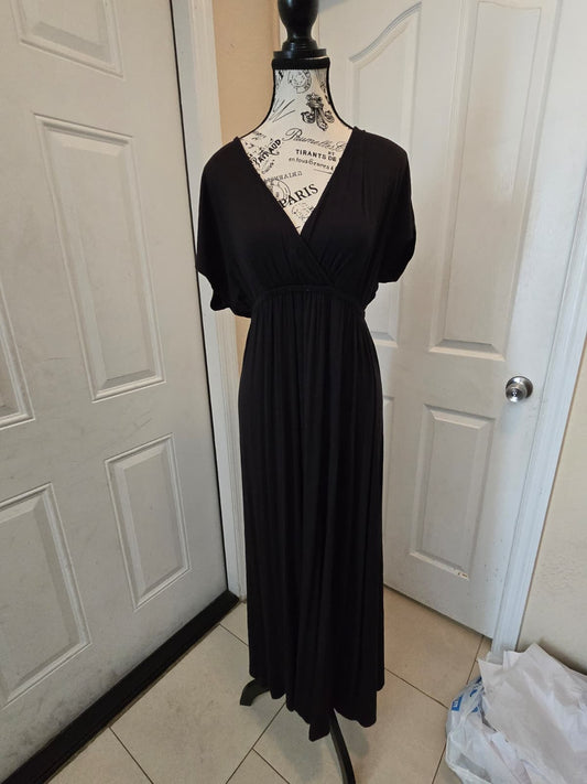 Amazon Essentials Black Maxi Dress – Size Medium