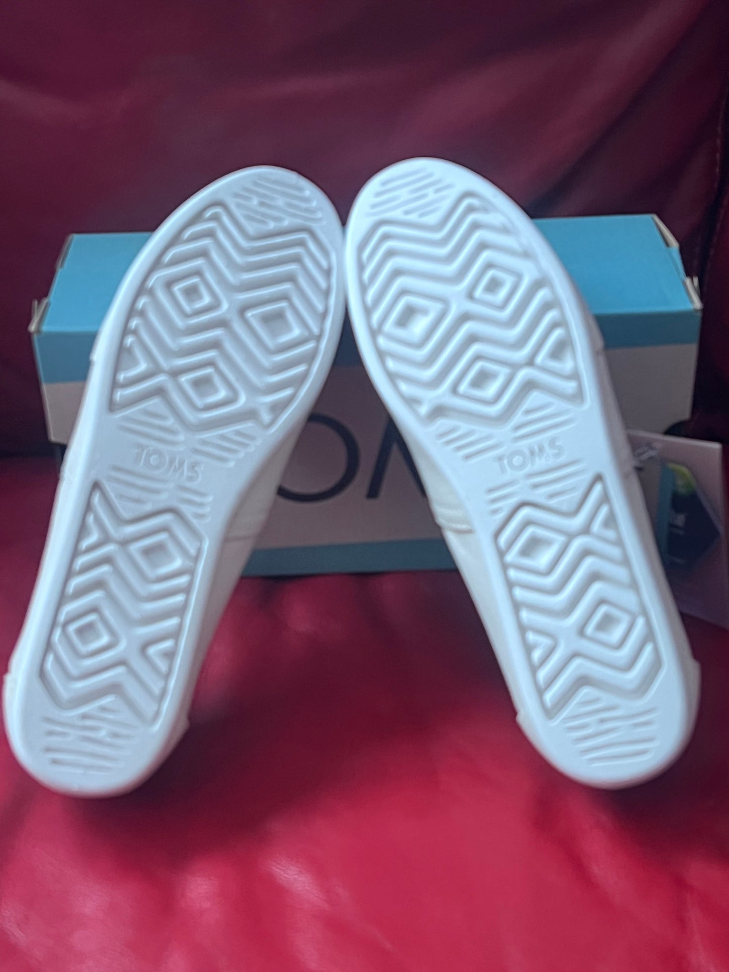 Authentic Toms Alpargata Light Orchid Color Changing Tie Dye Womens Slip Ons size 9