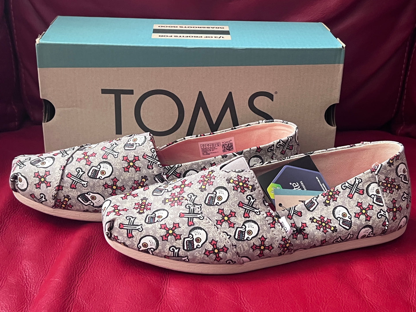 Authentic TomsxPRINTGONZALEZ Poctil Grey Glow in the Dark Women's Slipons size 9