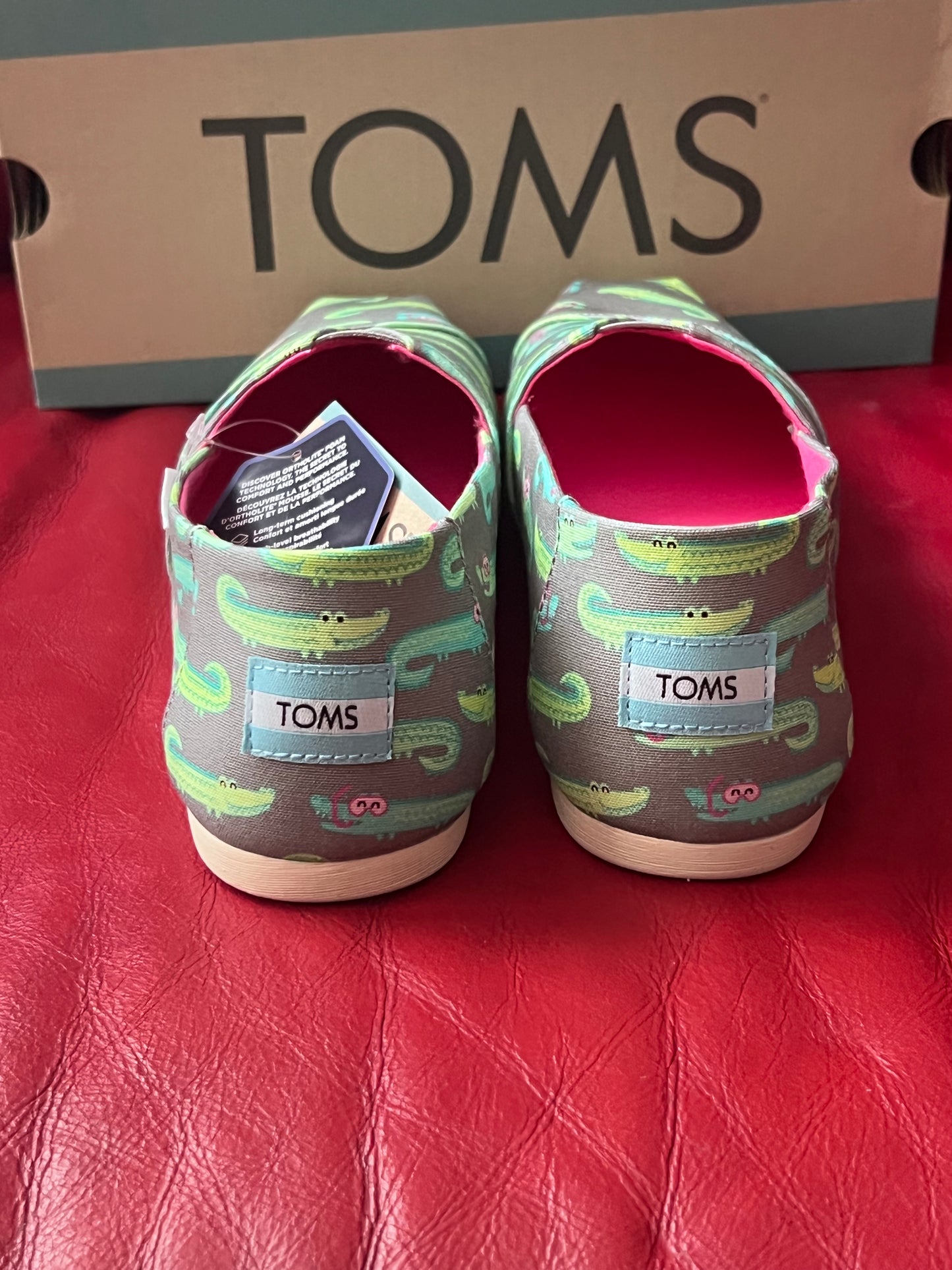 Authentic Toms Alpargata Ultimate Grey Snokeling Crocodiles Women's Slipons size 9