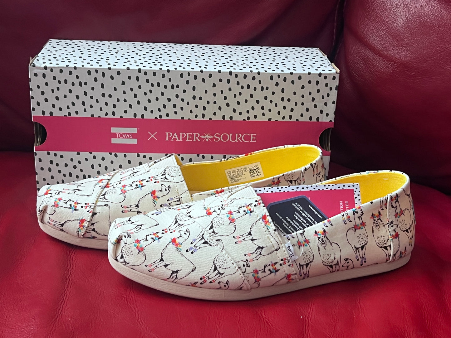 Authentic Toms x Paper Source Alpargata Ivory Floral Llama Print Women's Slipons size 9