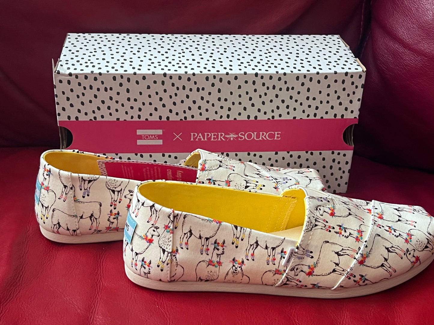 Authentic Toms x Paper Source Alpargata Ivory Floral Llama Print Women's Slipons size 9